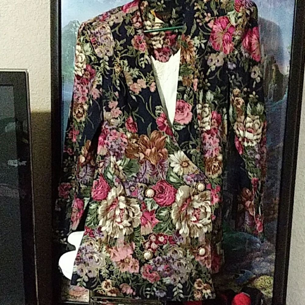 JustInTHymeLTD jacket